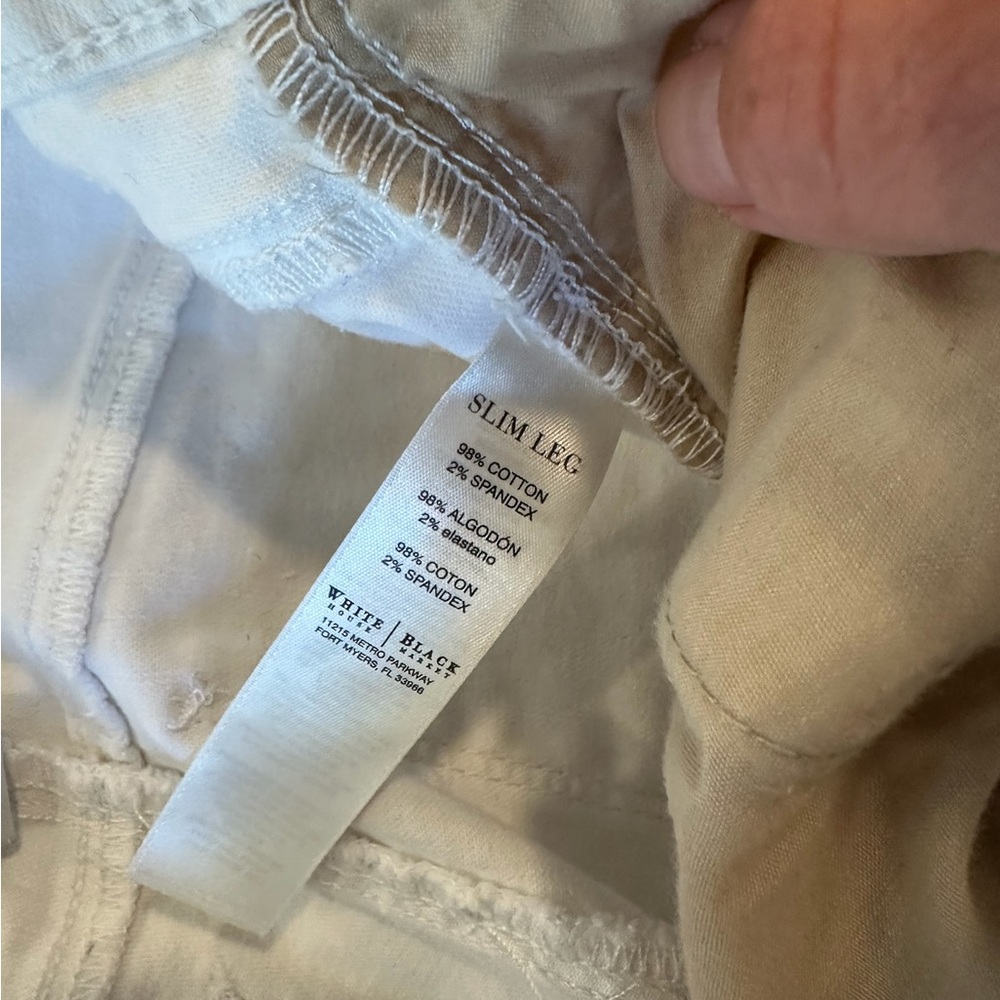 White House/Black Market White Women's Distressed Cropped Jeans Size 2 - Picture 7 of 7